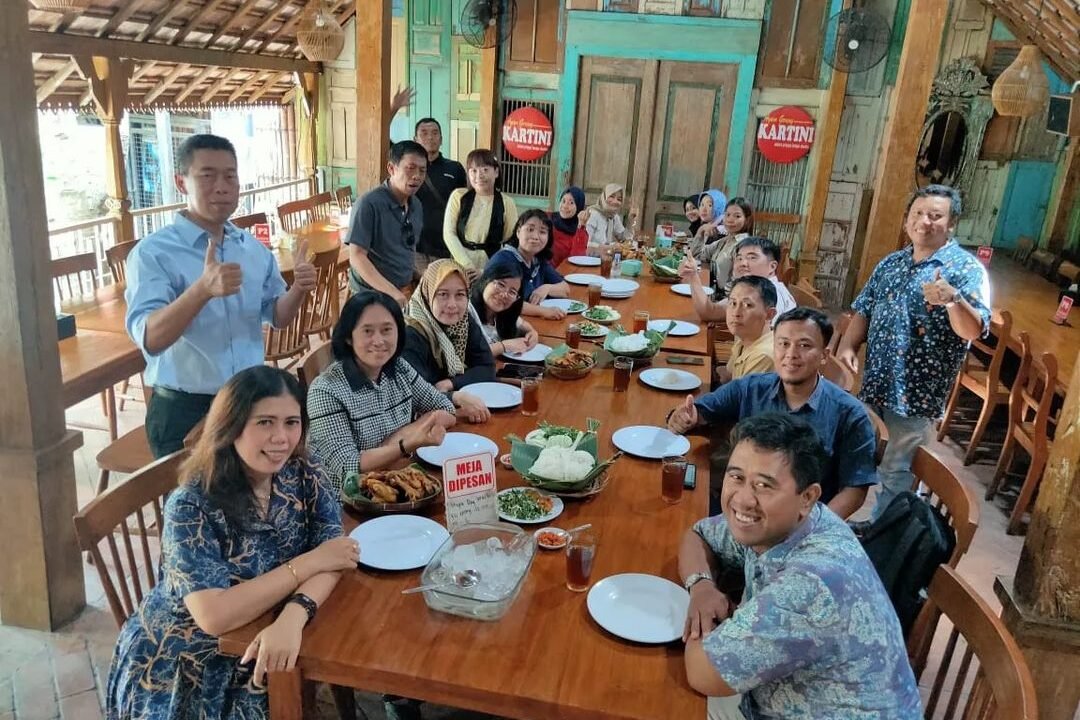 Thank's to Pak Awan & Tante Myra