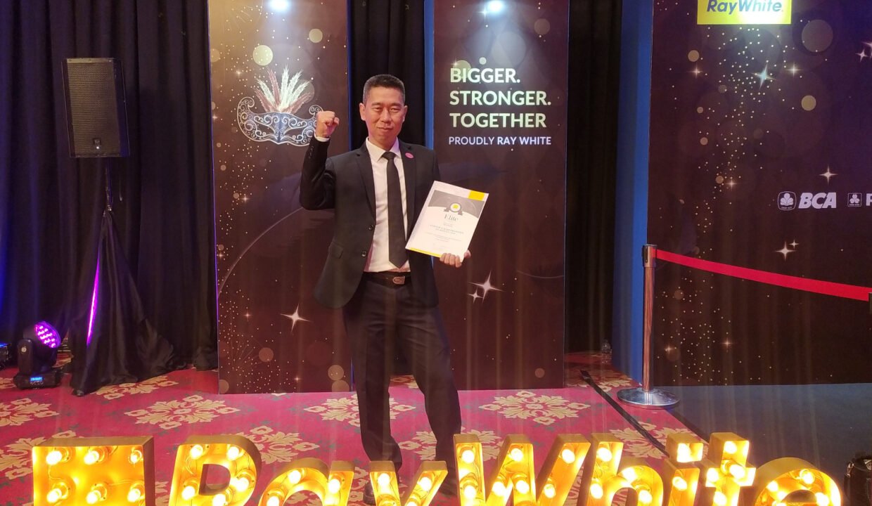 Annual Award Ray White Indonesia 2023 Jakarta (1)