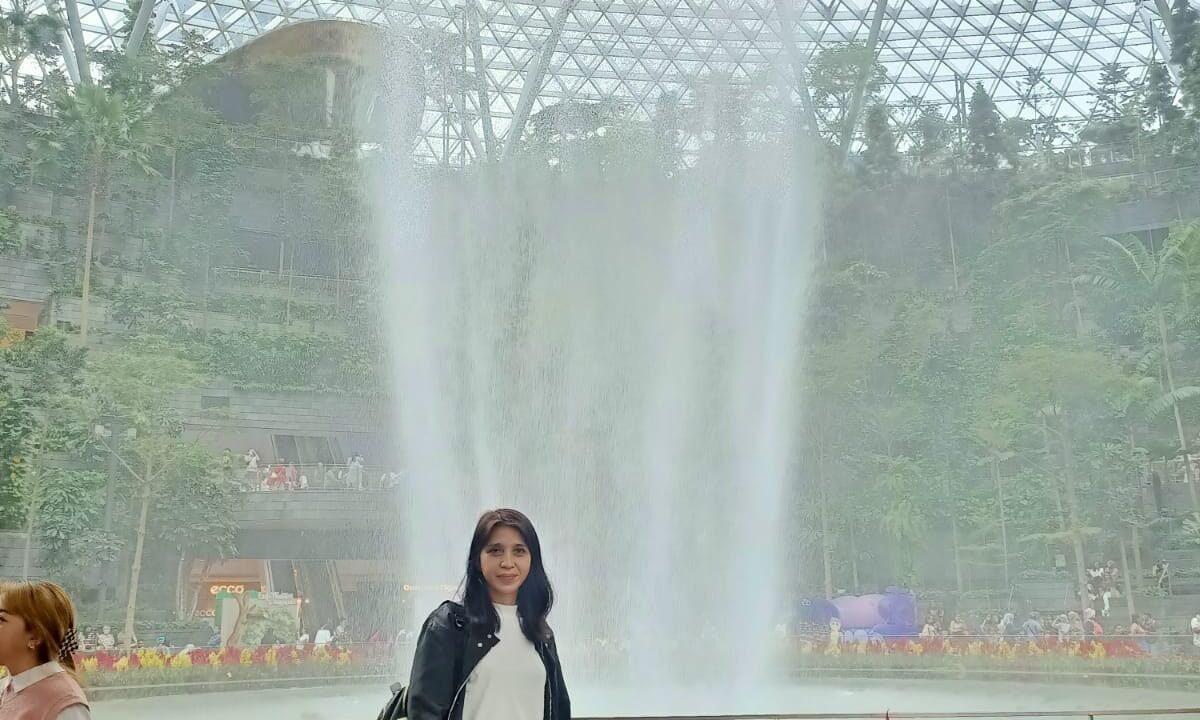 Tour Luar Negeri Top 10 Marketing Ray White Solo Raya 2022 (14)