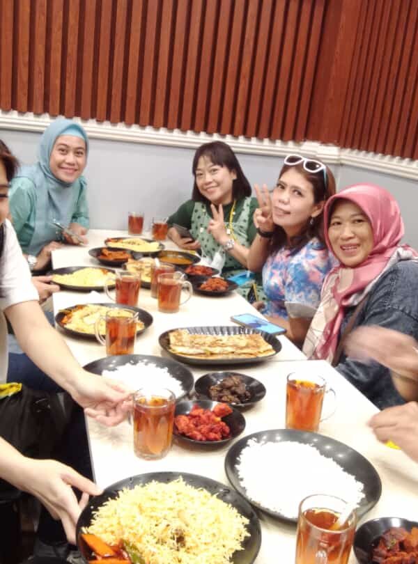 Tour Luar Negeri Top 10 Marketing Ray White Solo Raya 2022 (18)