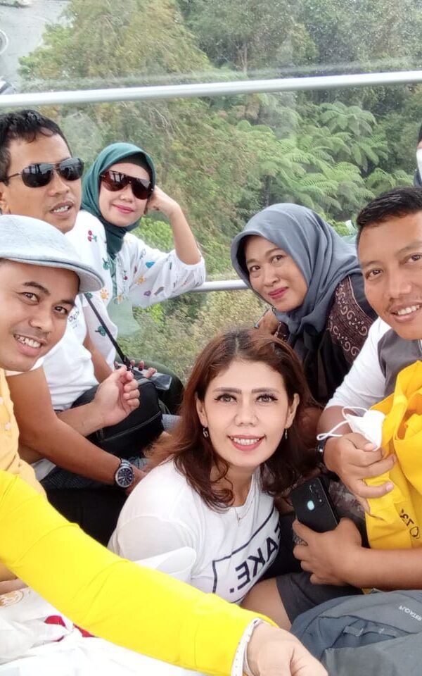 Tour Luar Negeri Top 10 Marketing Ray White Solo Raya 2022 (30)