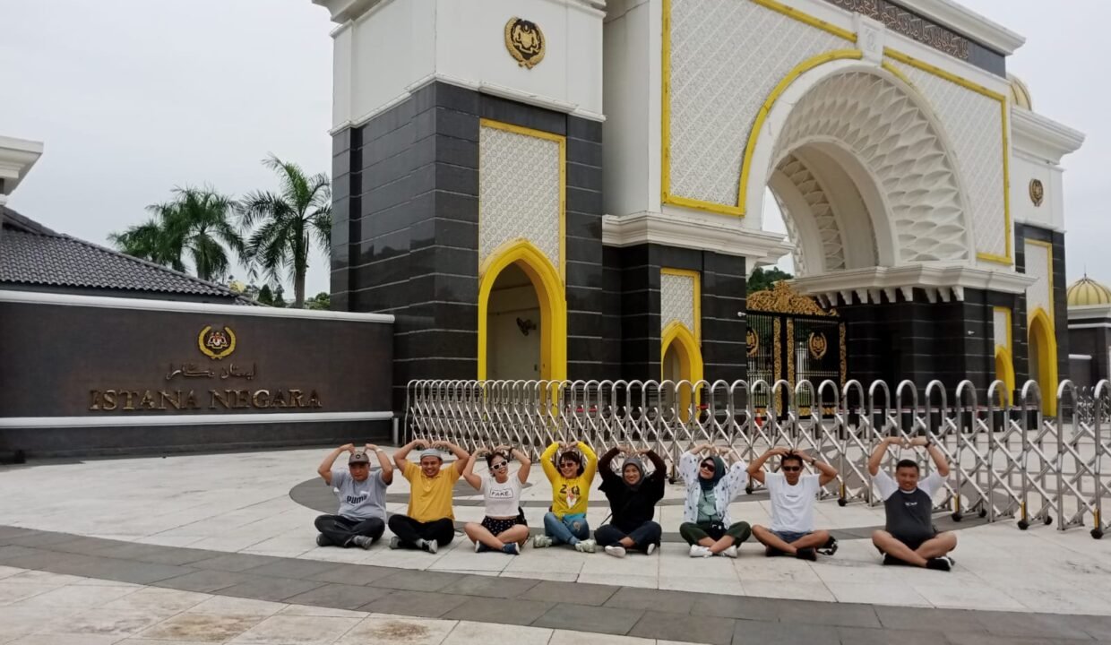 Tour Luar Negeri Top 10 Marketing Ray White Solo Raya 2022 (51)