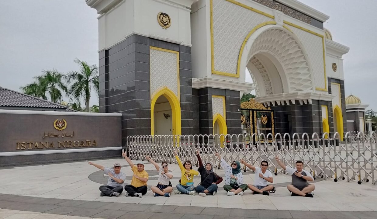 Tour Luar Negeri Top 10 Marketing Ray White Solo Raya 2022 (52)