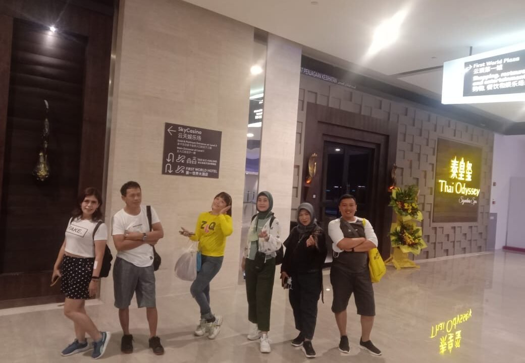 Tour Luar Negeri Top 10 Marketing Ray White Solo Raya 2022 (61)