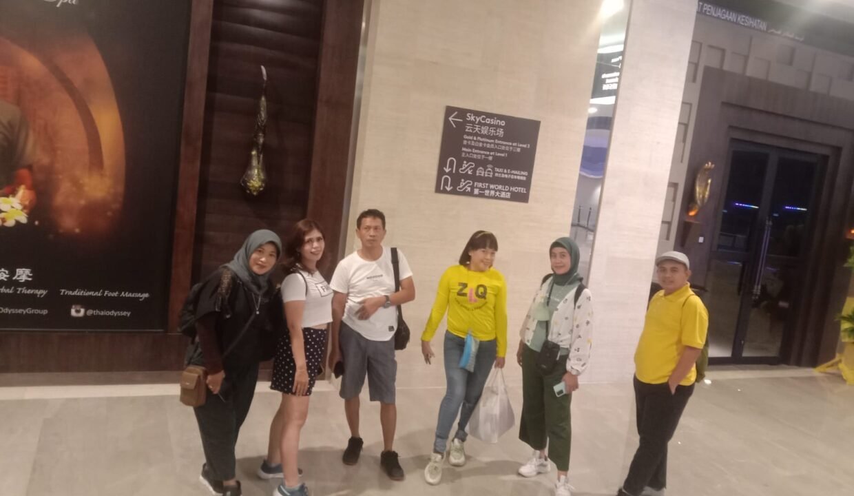 Tour Luar Negeri Top 10 Marketing Ray White Solo Raya 2022 (63)