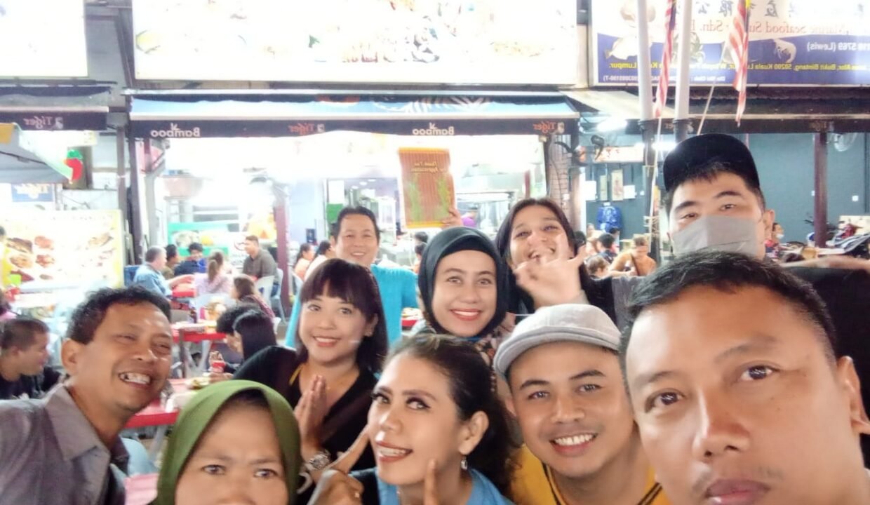 Tour Luar Negeri Top 10 Marketing Ray White Solo Raya 2022 (65)