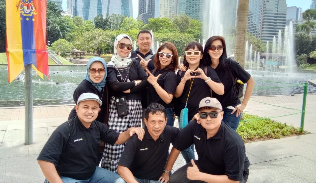 Tour Luar Negeri Top 10 Marketing Ray White Solo Raya 2022 (71)