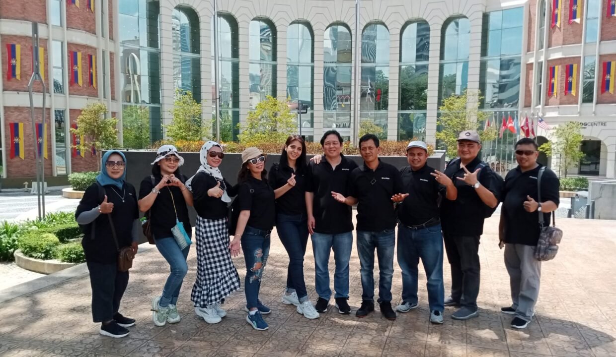 Tour Luar Negeri Top 10 Marketing Ray White Solo Raya 2022 (74)