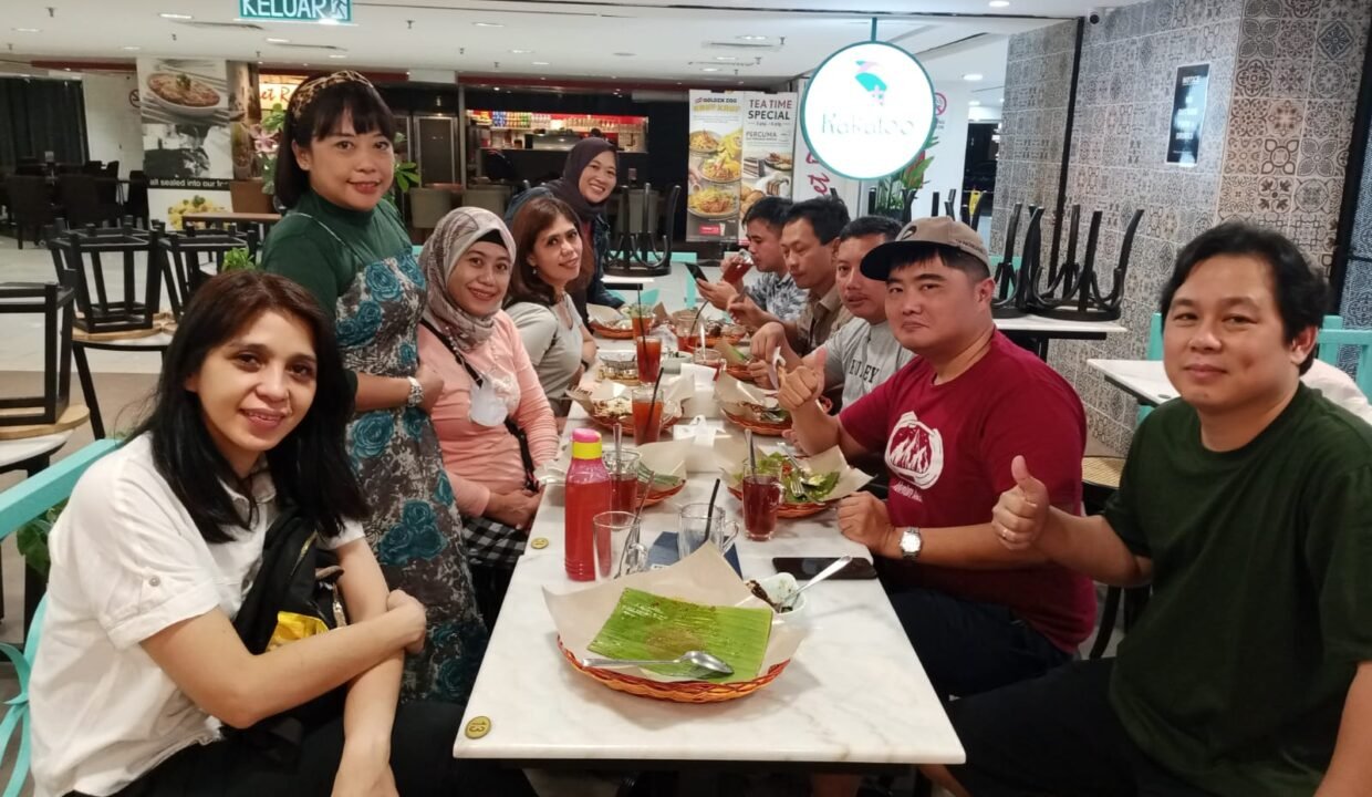 Tour Luar Negeri Top 10 Marketing Ray White Solo Raya 2022 (80)