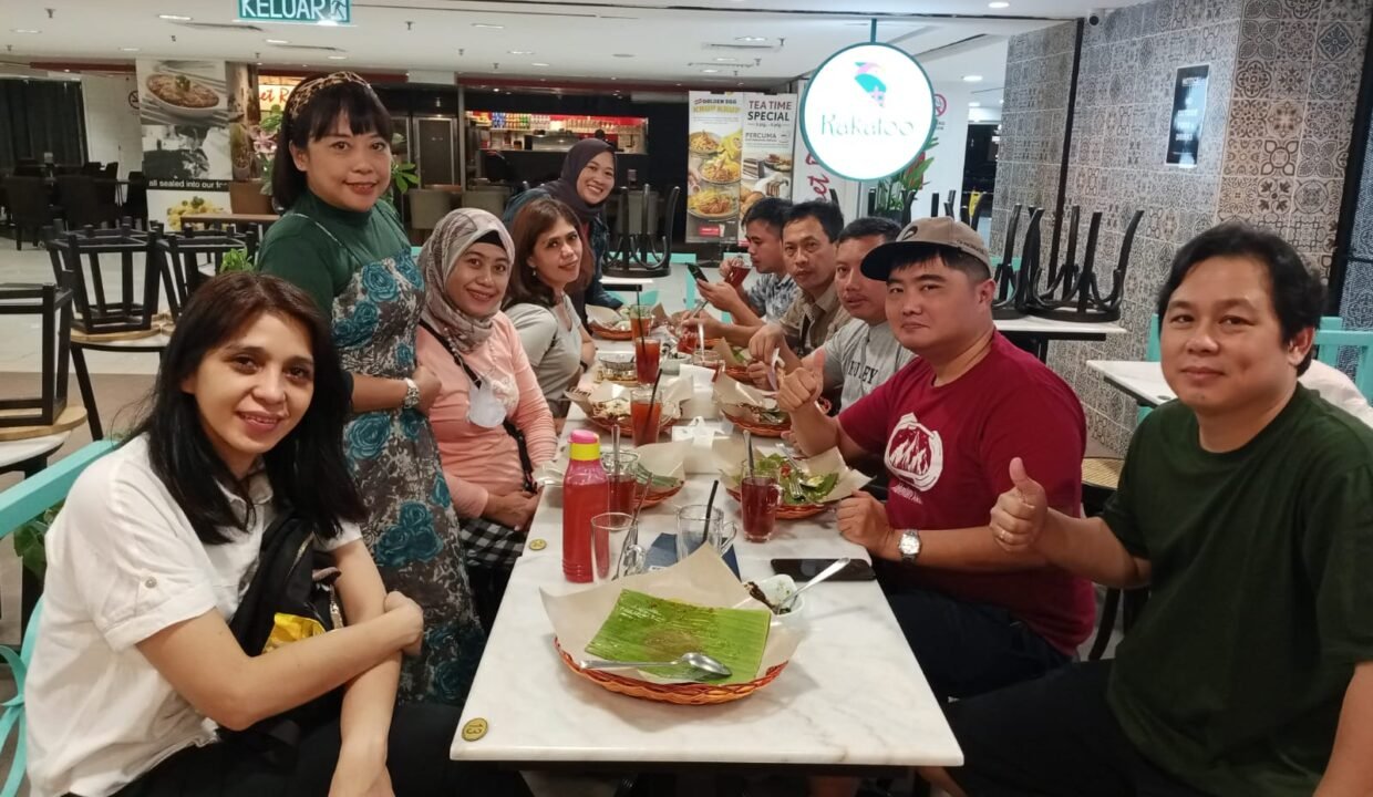 Tour Luar Negeri Top 10 Marketing Ray White Solo Raya 2022 (83)