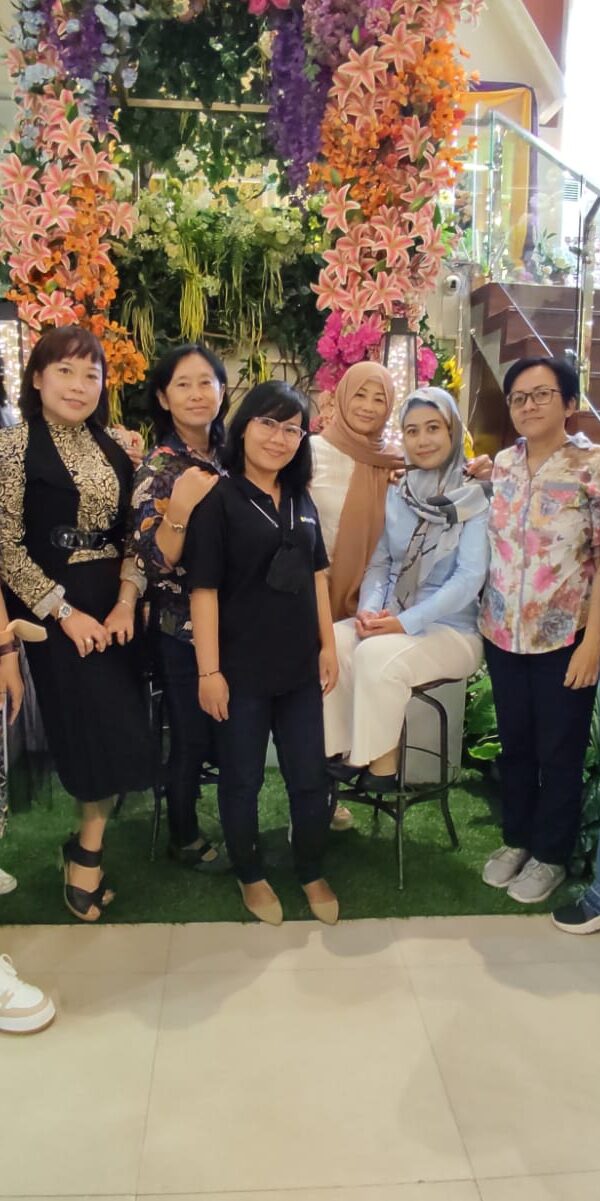 Anniversary 8 Tahun Ray White Solo Raya