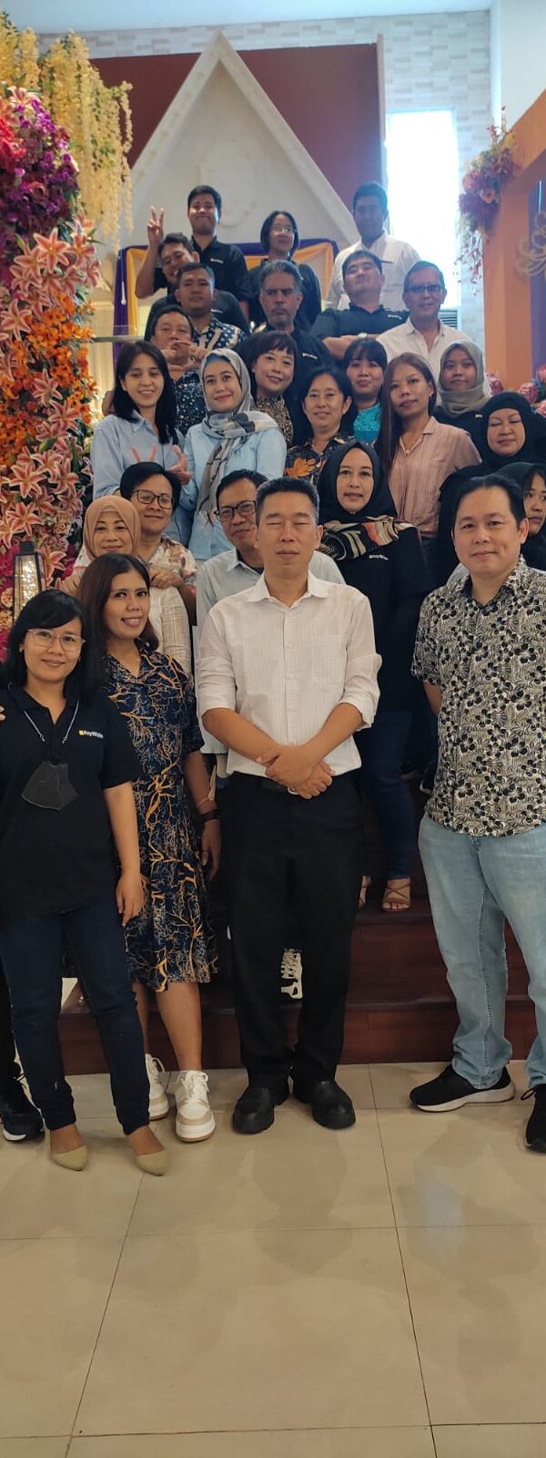 Anniversary 8 Tahun Ray White Solo Raya