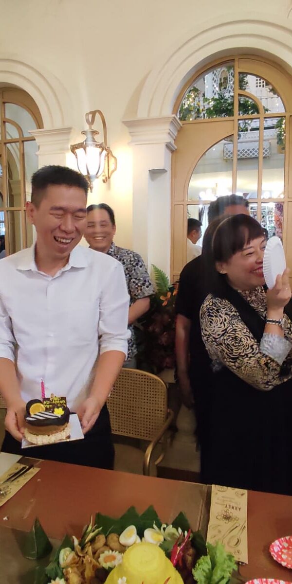 Anniversary 8 Tahun Ray White Solo Raya