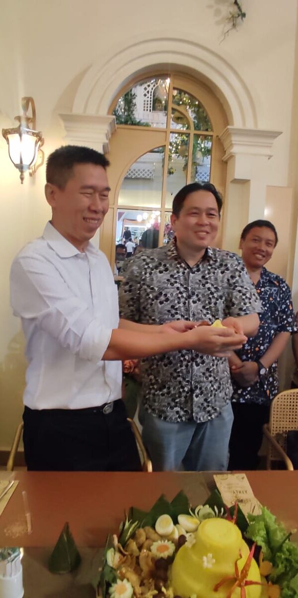 Anniversary 8 Tahun Ray White Solo Raya