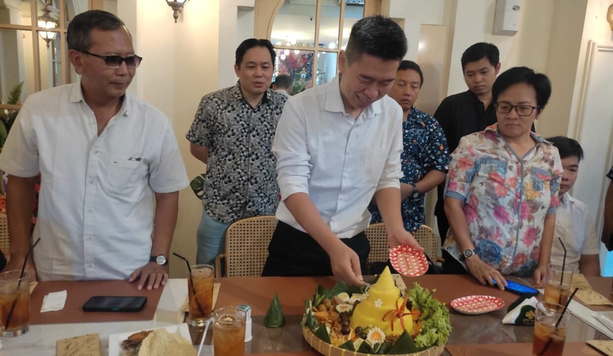 Anniversary 8 Tahun Ray White Solo Raya