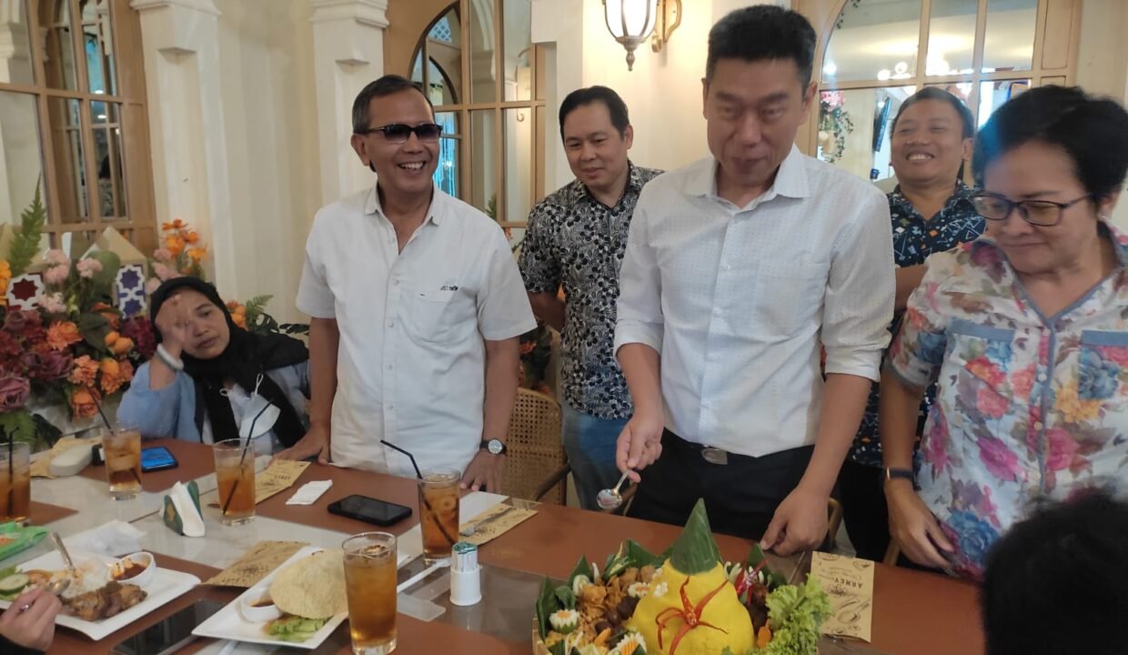 Anniversary 8 Tahun Ray White Solo Raya