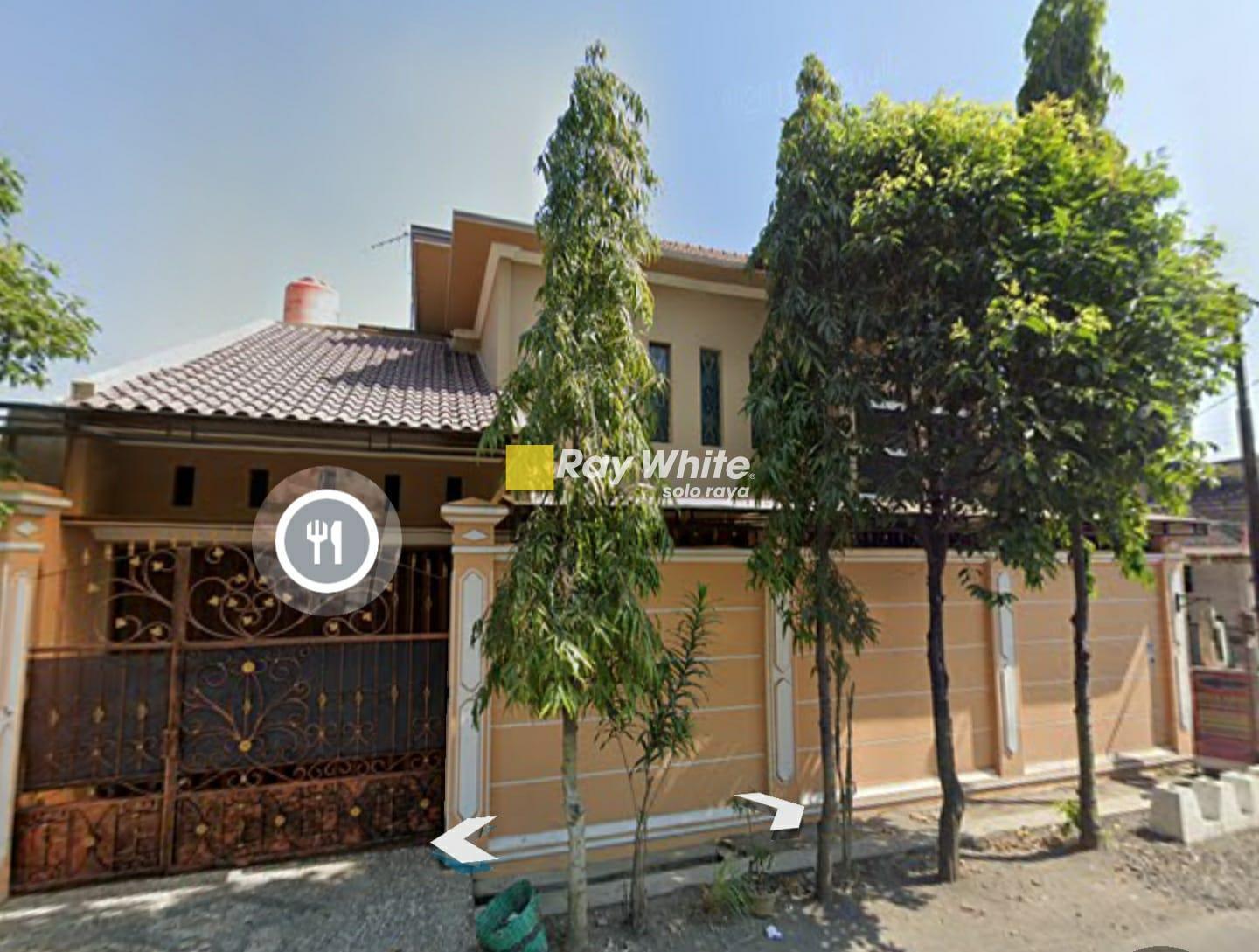 Dijual Rumah 2 Lantai, Lokasi Semanggi, Pasar Kliwon