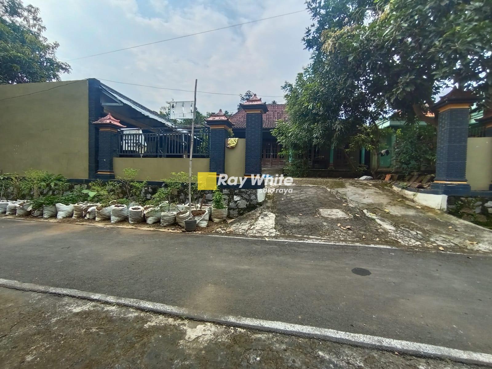 Dijual Rumah Kedawung, Sragen