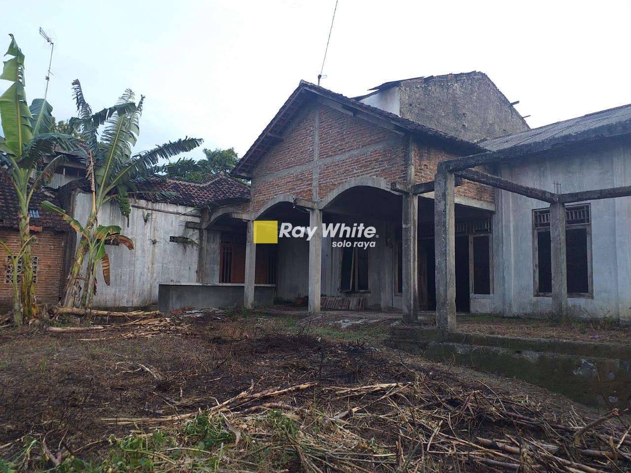 Dijual Rumah Jl. Hasanudin, Sragen