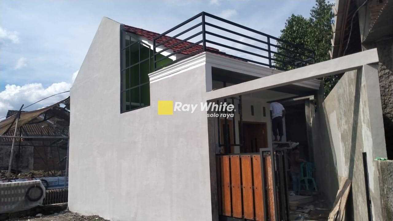 Dijual Rumah Gedongan, Baki
