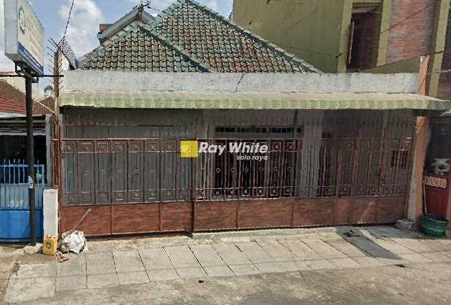 Disewakan Rumah di Jl. RE Martadinata, Jebres