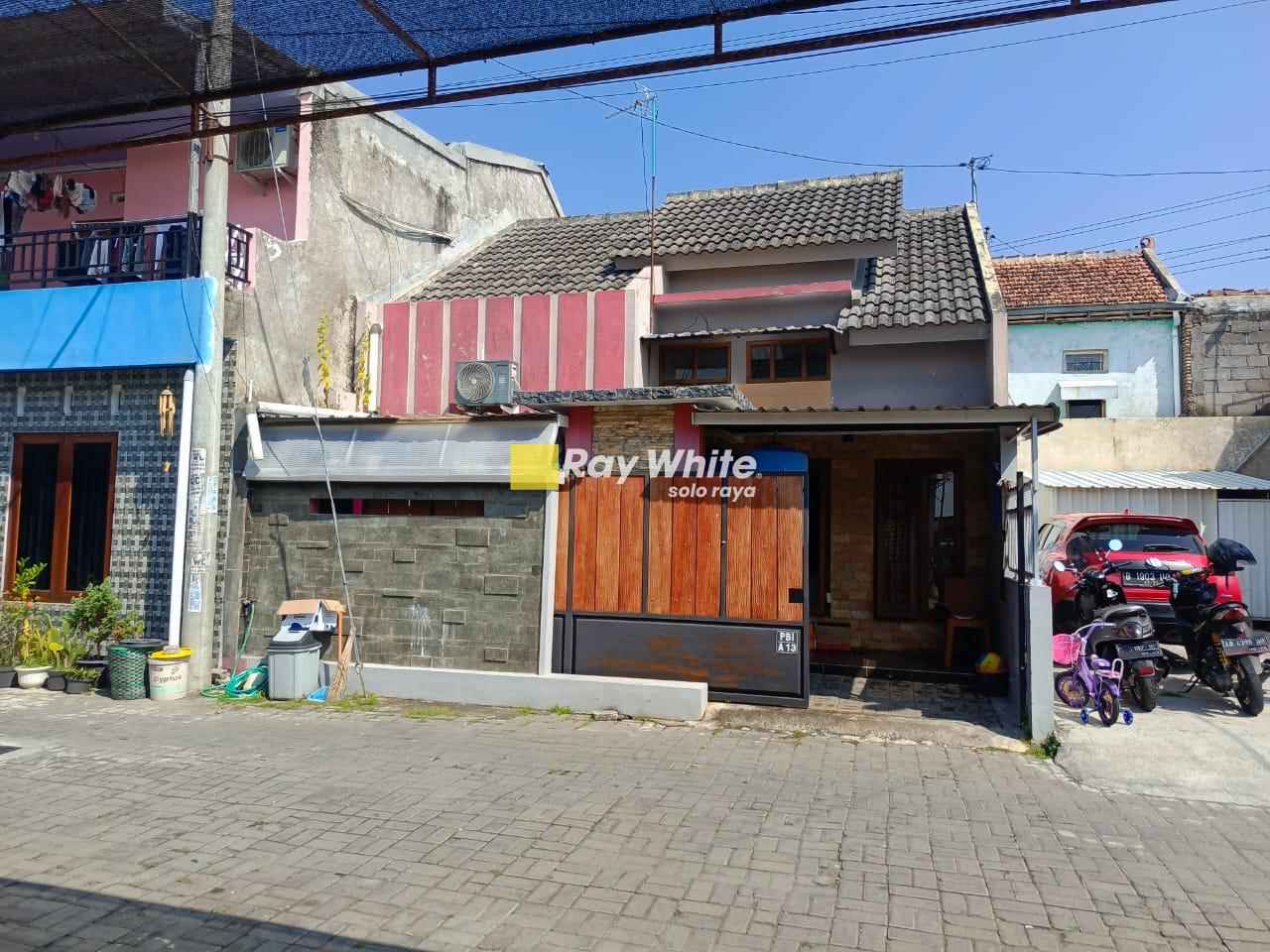 Dijual Rumah Minimalis Siap Huni di Perumahan Bolon, Colomadu.