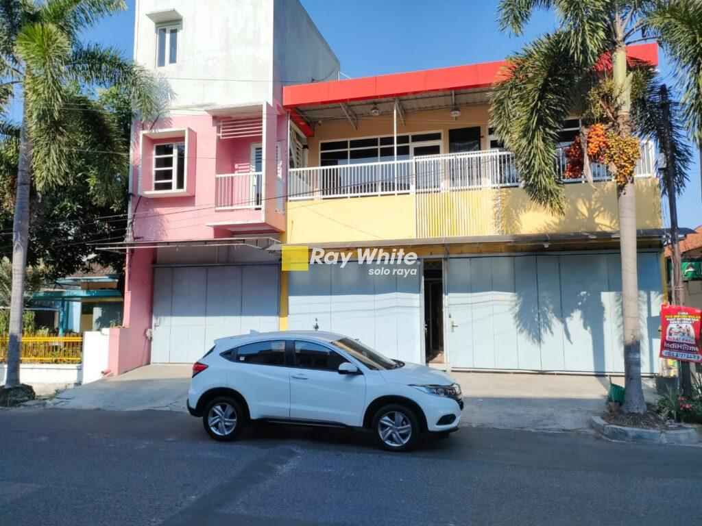 Rumah bisa Untuk Usaha & Kost Tengah Kota Solo, di Laweyan dekat Solo Grand Mall
