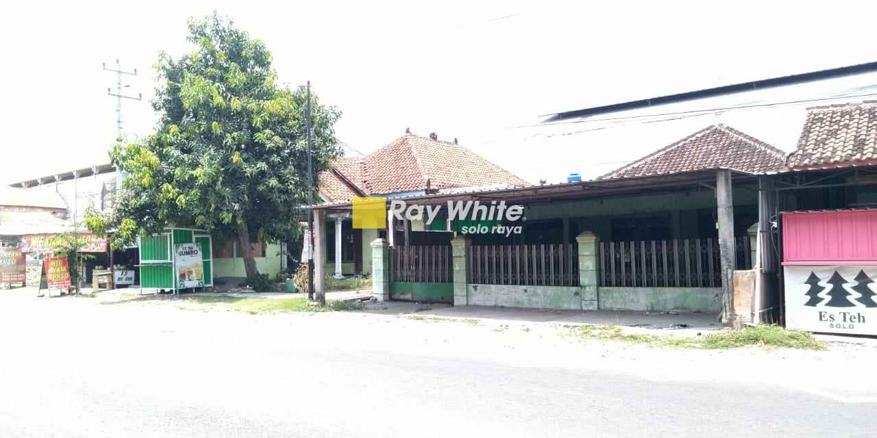 Dijual Rumah di Jl. Solo-Purwodadi, Gondangrejo