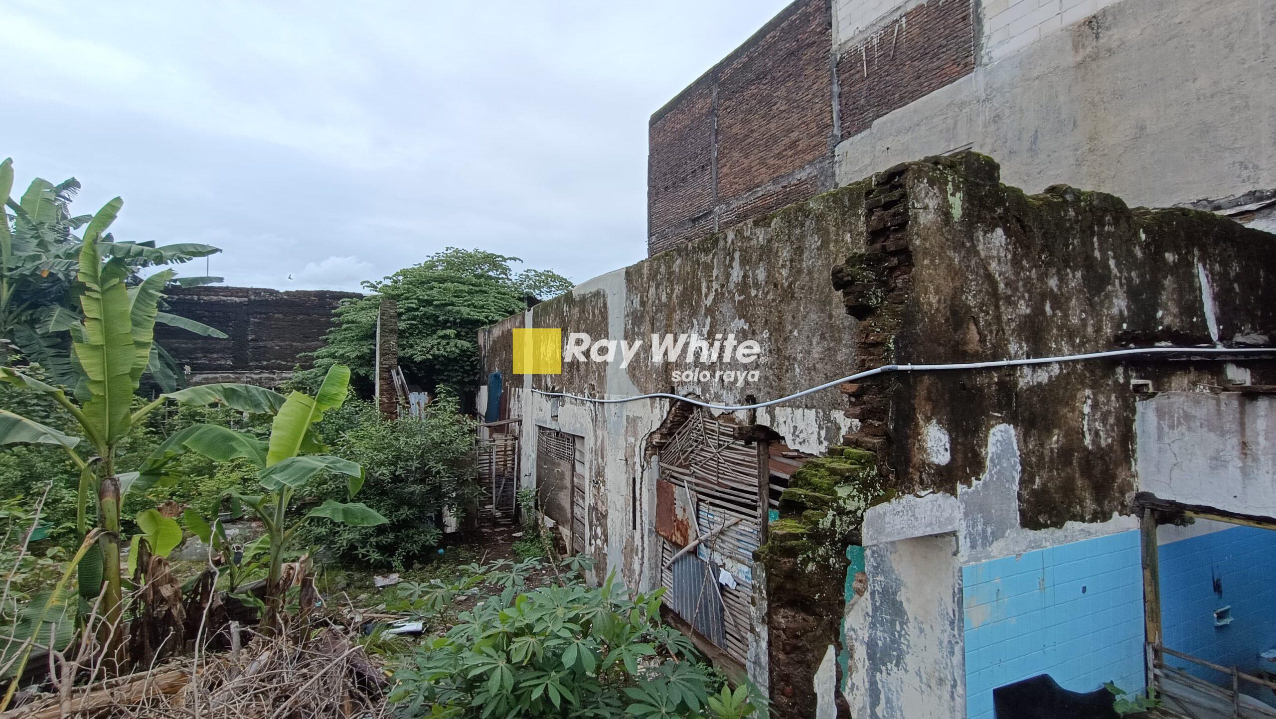 Dijual Tanah di Kawasan Penduduk dekat Luwes Lojiwetan, di Kedung Lumbu, Solo