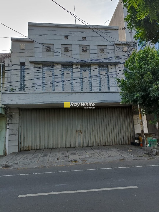 Disewakan Ruko Lokasi Strategis di Keprabon